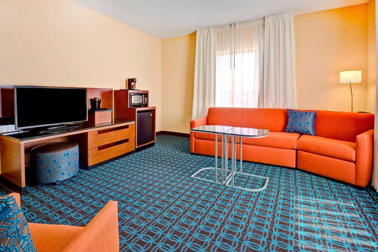 Hotel Fairfield And By Marriott Southpoint
